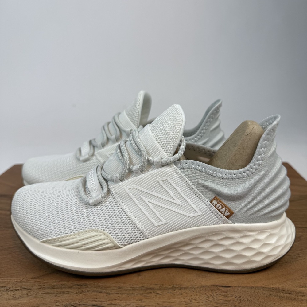 New Womens New Balance Fresh Foam Roav Tee Shirt White Casual Sneakers Size‎ 6.5 - Picture 2 of 8